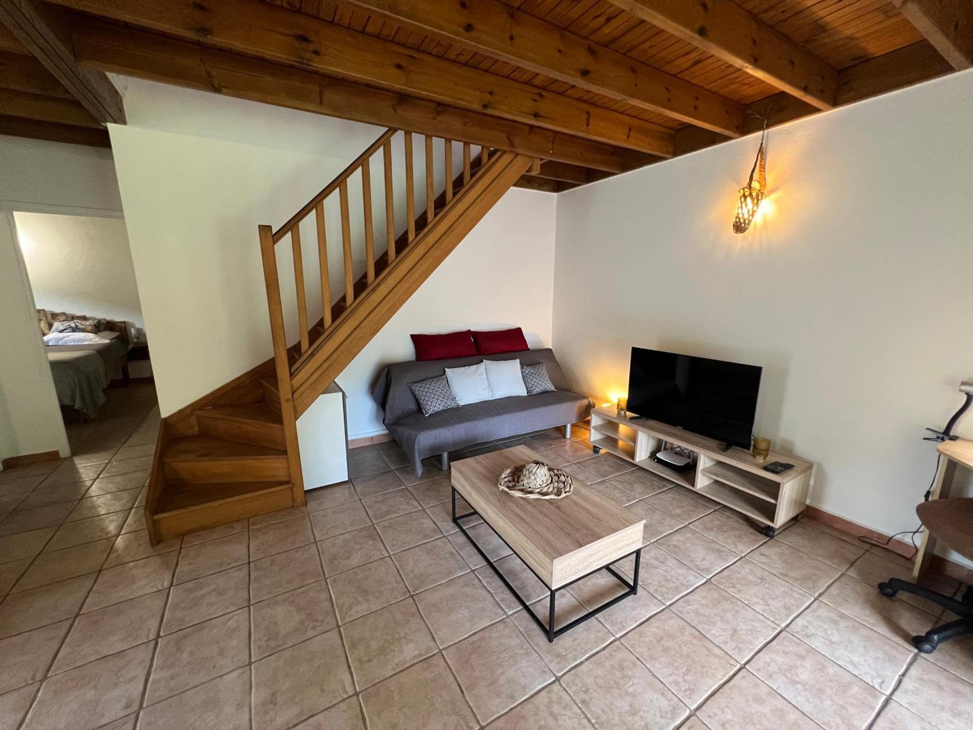 Villa Au Calme Avec Jacuzzi, Villa Le Boursoie Les Abymes Kültér fotó